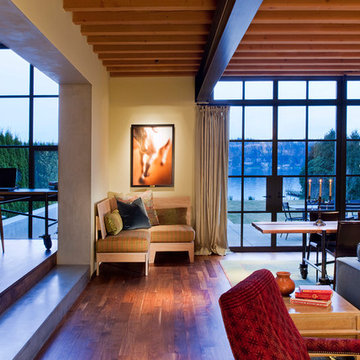 Southpaw Residence