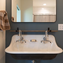 Farmhouse bathroom