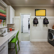 Laundry/Craft Room