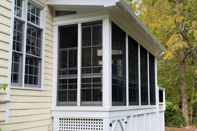 Design ideas for a transitional verandah in Raleigh.