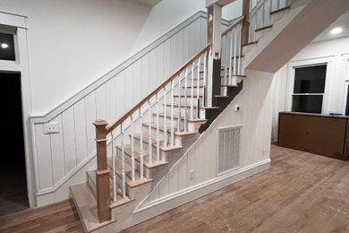 Staircase - cottage staircase idea in Nashville