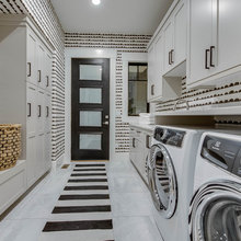 901 Laundry Room