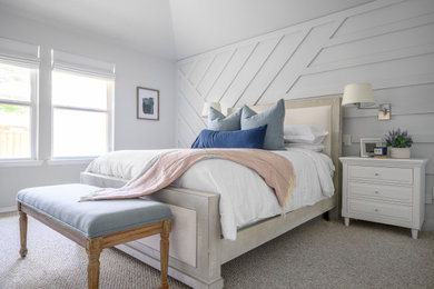 Bedroom - coastal bedroom idea in Dallas