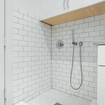 Dallas | Lakehurst | Bathrooms & Laundry