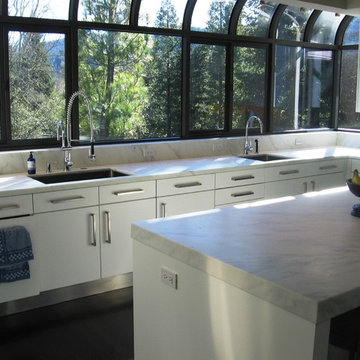 Modern Woodside Home