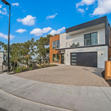 2 Aron Court