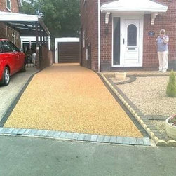 Resin Bound surfacing Driveways, resin bound surfacing contractors,  Castle Doni - Landscaping Stones And Pavers