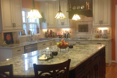 Inspiration for a timeless kitchen remodel in Raleigh