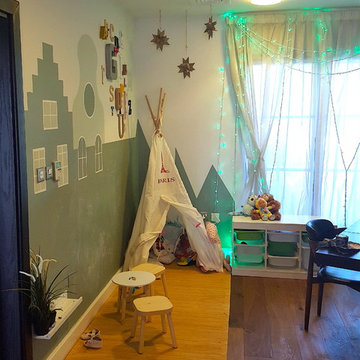 Play area in breakfast room