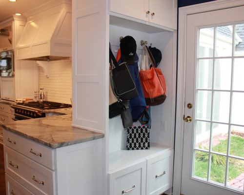 Small Mudroom Design Ideas & Remodel Pictures | Houzz