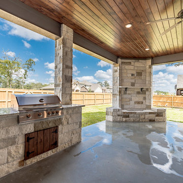Austin Stone Outdoor Kitchen and Fireplace