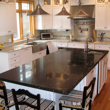Granite mismatched; unusual