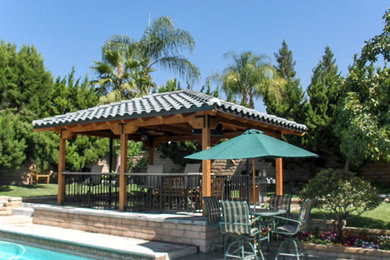 Trendy patio photo in Los Angeles