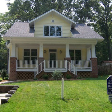 Front Elevation / Curb Appeal
