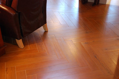 Example of a classic porcelain tile living room design in Orlando