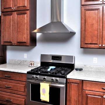 Demotte Indiana, Haas Signature Maple Kitchen