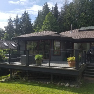 Custom Wood Deck & Cedar Privacy Wall