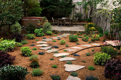 Photo of a traditional landscaping in San Francisco.