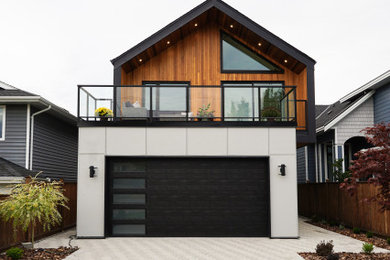 Minimalist home design photo in Vancouver