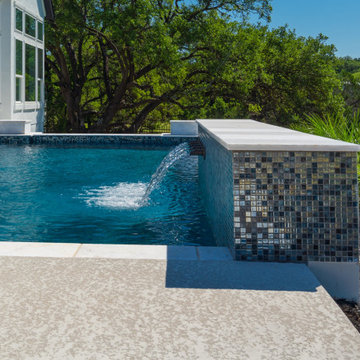 Negative Edge Spa on Modern Pool in San Antonio, Tx
