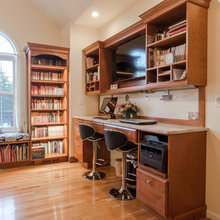 built in office, bookshelves