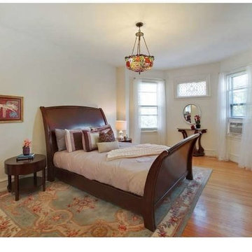 S. 43rd St. Staging