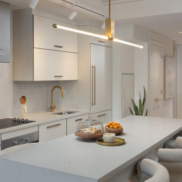 Yonge St Condo