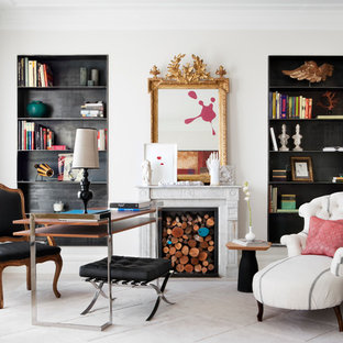 Imagen de despacho contemporáneo, de tamaño medio, con chimenea tradicional, escritorio independiente, suelo de baldosas de cerámica, marco de chimenea de piedra y paredes blancas