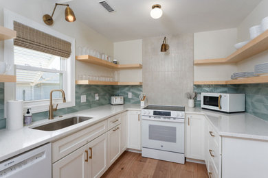 Example of a kitchen design in Other