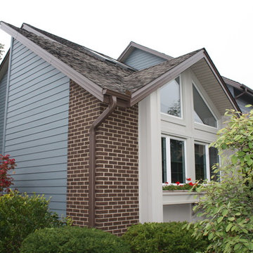 Boothbay Blue HardiePlank Siding next to Brick