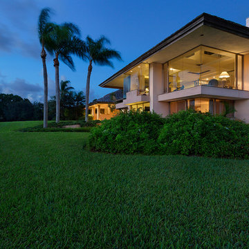 Contemporary Peninsula Property