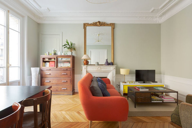Contemporary Living Room by Monsieur Peinture