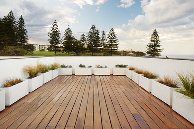 Contemporary deck in Perth.