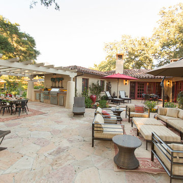 Robswell Family Compound