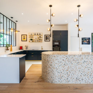 Second oeuvre et aménagement d'une maison bois contemporaine