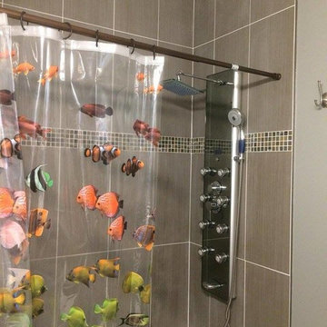 Villages of Piedmont Kid's Bathroom