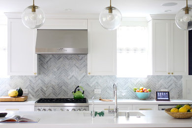 Example of a transitional kitchen design in Los Angeles