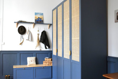 Inspiration pour une salle de séjour traditionnelle.