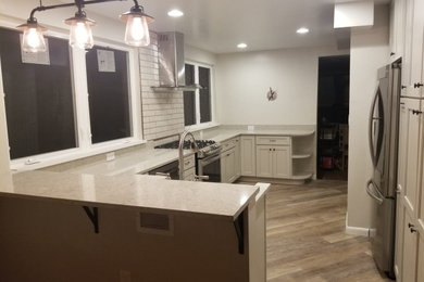 Example of a kitchen design in Baltimore