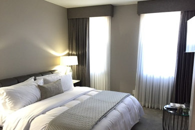 Bedroom - contemporary bedroom idea in Phoenix