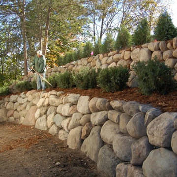 Boulder Retaining Wall & Rigo:)