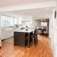 dark island top, white cabs with white counter
