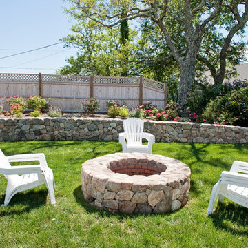 Fire Pits & Outdoor Fireplaces