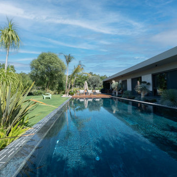 Verde Guatemala Porcelain Tiles - Urla,Izmir Villa
