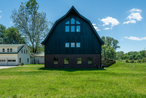 Farmhouse Exterior by Franklin & Associates - Design/Build