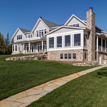 Lake House Getaway