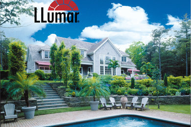 Example of an arts and crafts exterior home design in Minneapolis