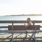 Renee Lowe's photo