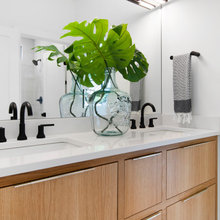Boulders Guest Bath