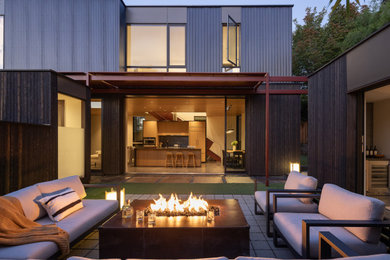 Inspiration for a modern landscaping in Seattle.